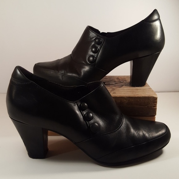 black booties medium heel